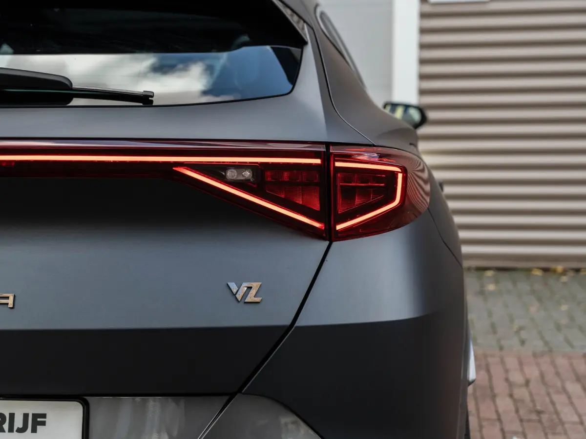 2.0 TSI 4DRIVE Pano/Camera/Matrix/Blindspot