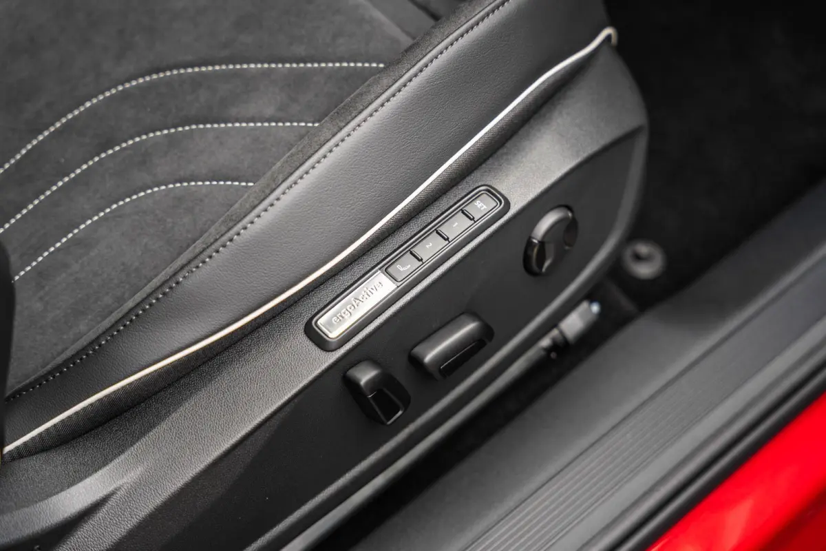 Pro Limited Edition Plus 286pk 79 kWh | Trekhaak | Comfort Pakket Plus