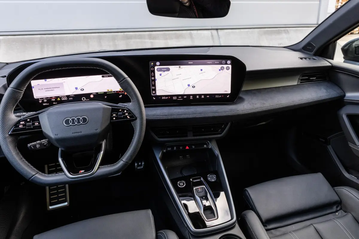 1.5 e-hybrid S 272pk edition Competition | LMV 18'' | SONOS Sound System | Panoramadak
