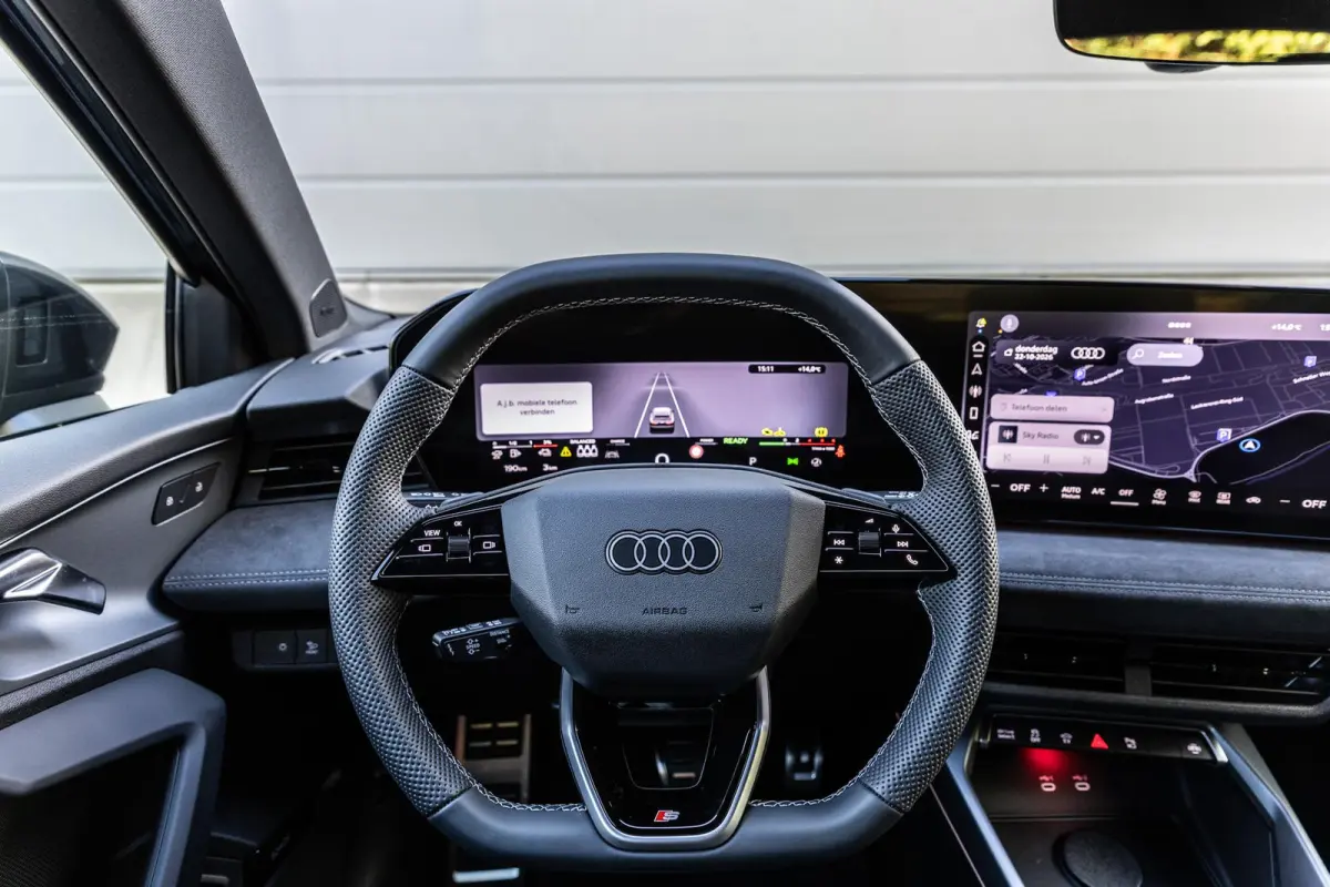 1.5 e-hybrid S 272pk edition Competition | LMV 18'' | SONOS Sound System | Panoramadak