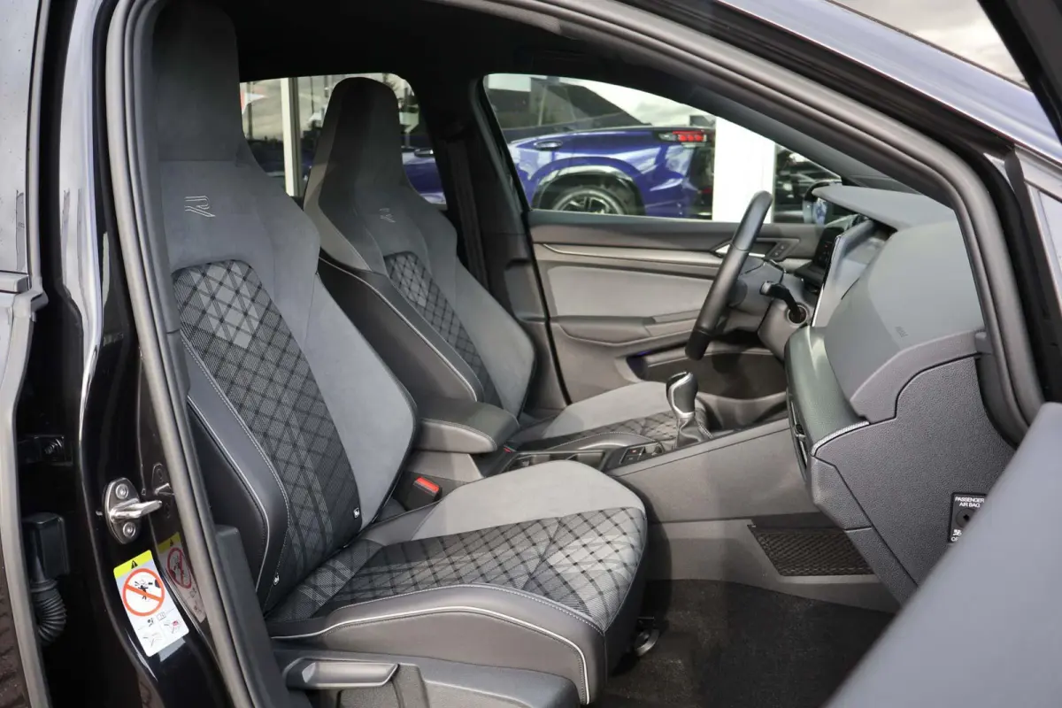 1.5 TSI 130pk R-Line | Navigatie | Camera | PDC | Carplay | Adaptive Cruise