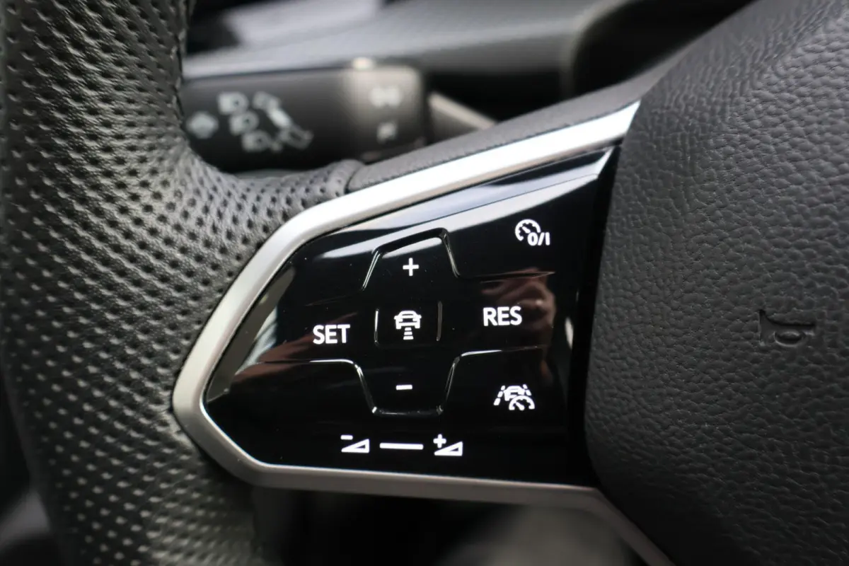 1.5 TSI 130pk R-Line | Navigatie | Camera | PDC | Carplay | Adaptive Cruise