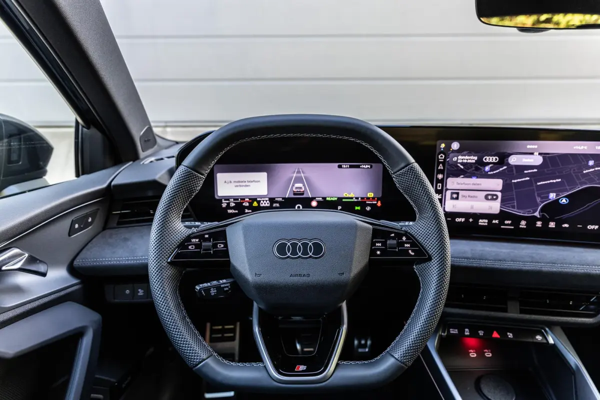 1.5 e-hybrid S 272pk edition Competition | LMV 18'' | SONOS Sound System | Panoramadak