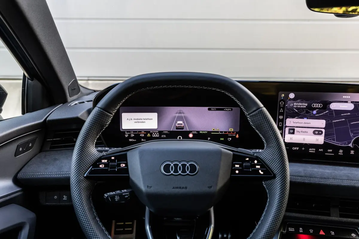 1.5 e-hybrid S 272pk edition Competition | LMV 18'' | SONOS Sound System | Panoramadak