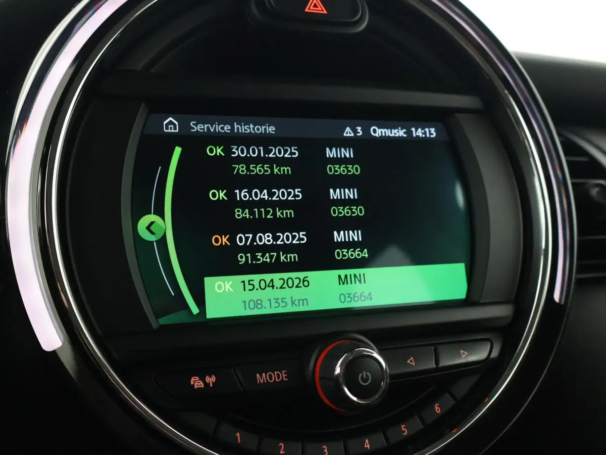 1.5 COOPER 136 PK 5-DEURS BRITISH RACING GREEN + CARBON BLACK LEDER SPORTINTERIEUR