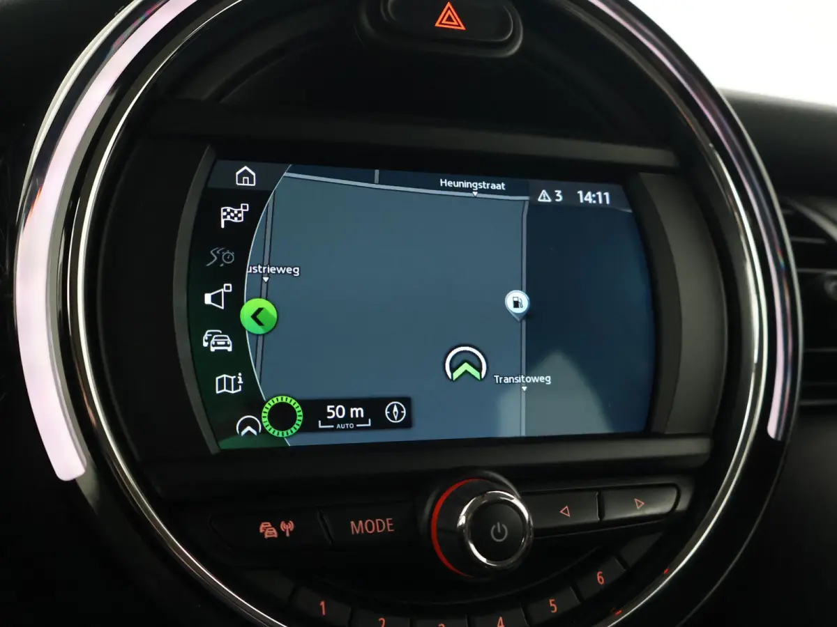 1.5 COOPER 136 PK 5-DEURS BRITISH RACING GREEN + CARBON BLACK LEDER SPORTINTERIEUR