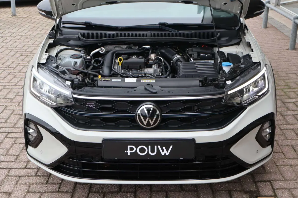 1.0 TSI 110pk R-Line | Keyless | Camera | Stoelverwarming | Carplay | PDC
