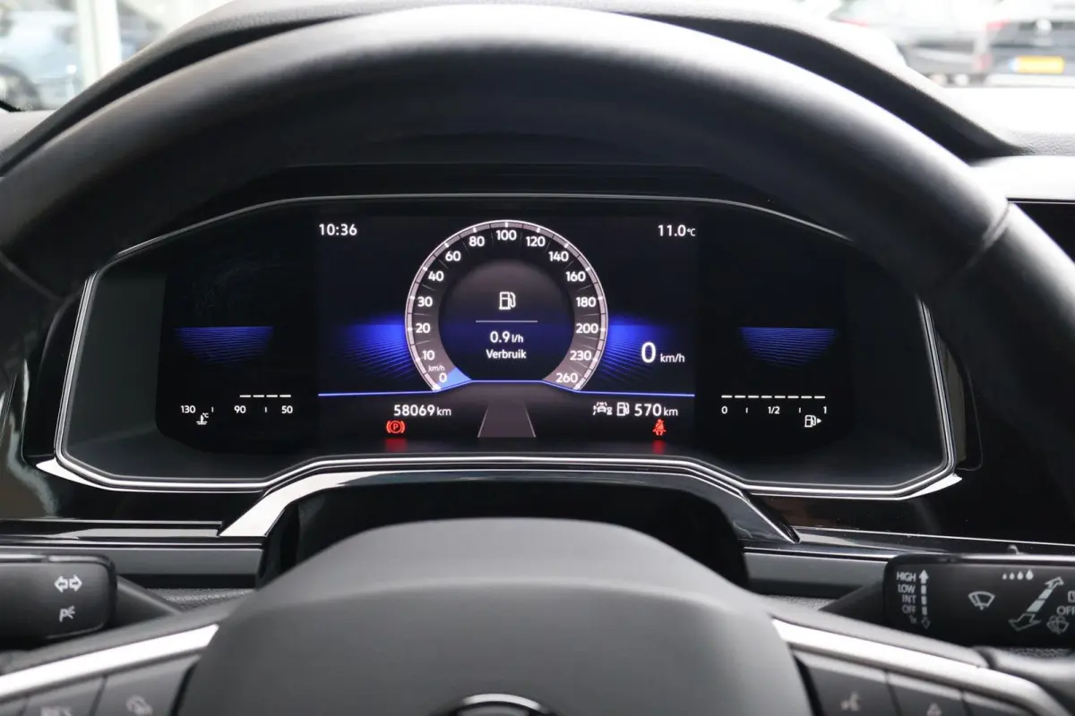 1.0 TSI 110pk R-Line | Keyless | Camera | Stoelverwarming | Carplay | PDC