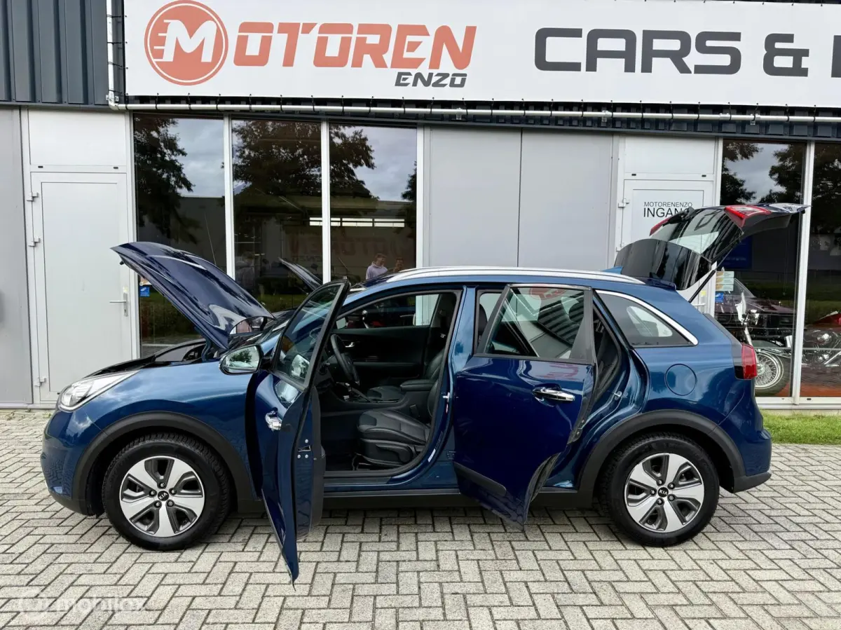 1.6 GDi Hybrid First Edition