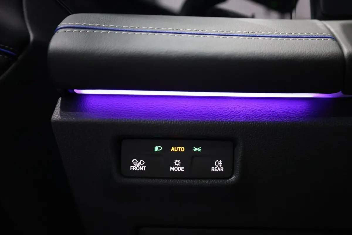 1.5 eTSI 3x R-Line IQ+LED/VIRTUAL/SFEER/PANO/ALCANTARA+S.VERWARMING/20" LMV/CAM/LINE/ACC/ECC/12 MDN GARANTIE!