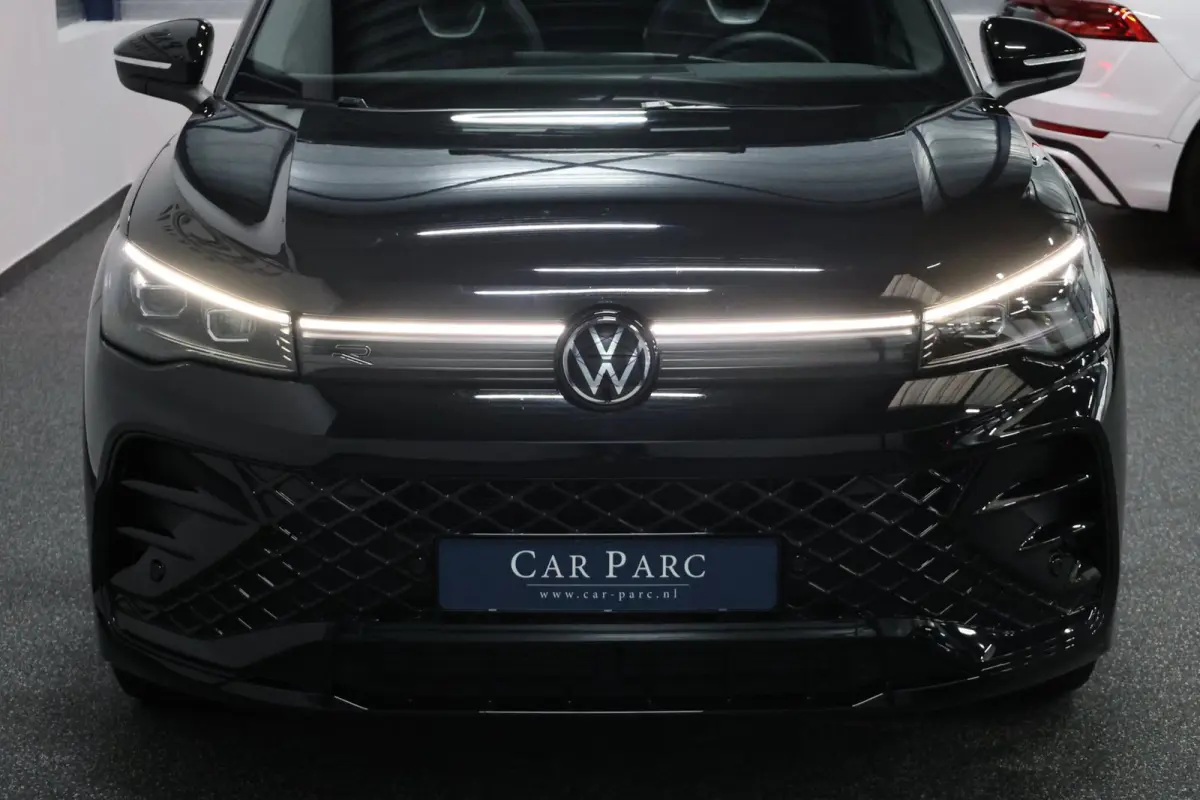 1.5 eTSI 3x R-Line IQ+LED/VIRTUAL/SFEER/PANO/ALCANTARA+S.VERWARMING/20" LMV/CAM/LINE/ACC/ECC/12 MDN GARANTIE!