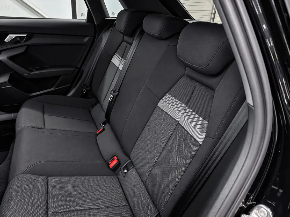 45 TFSI e S edition Competition NAVI/STOEL-M/DAB/CARPLAY/ADAPT-CRUISE/V-COCKPIT///