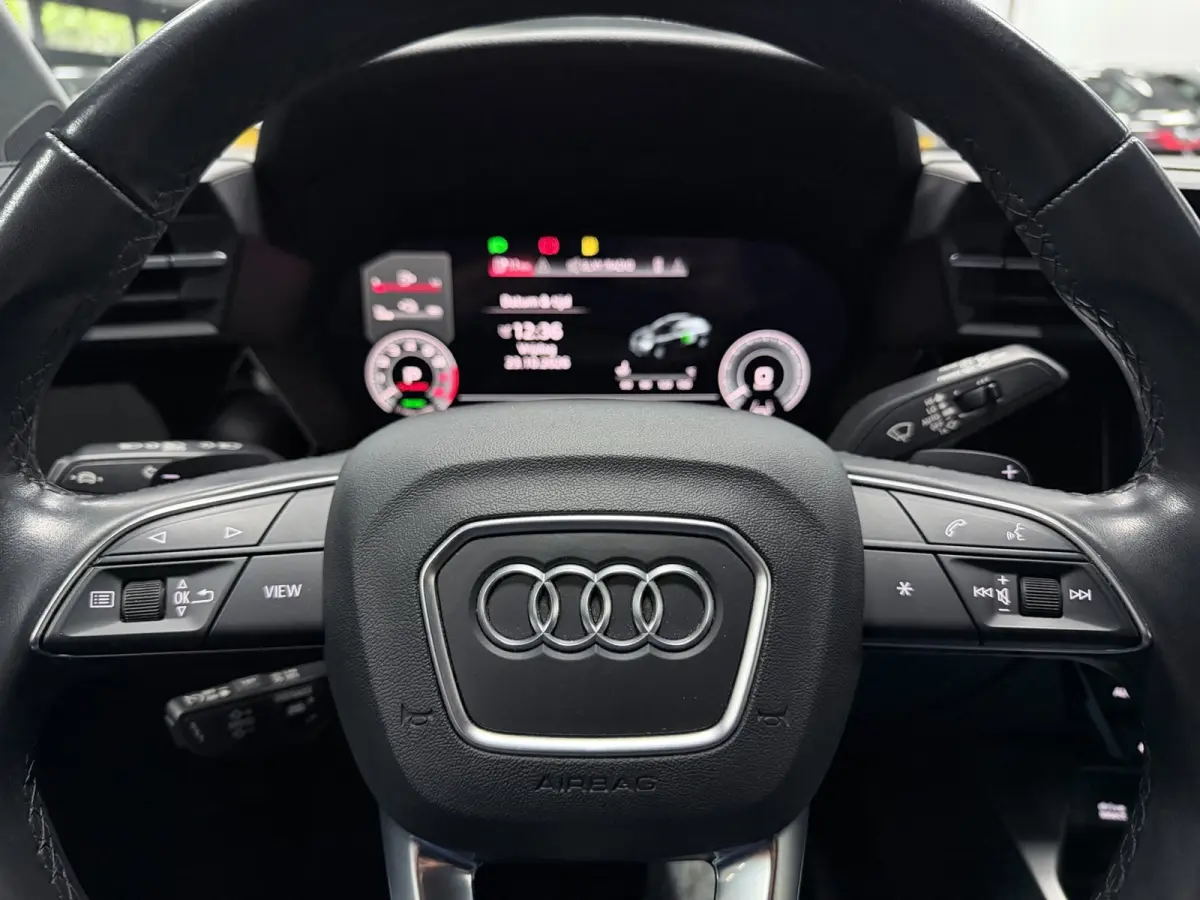 45 TFSI e S edition Competition NAVI/STOEL-M/DAB/CARPLAY/ADAPT-CRUISE/V-COCKPIT///