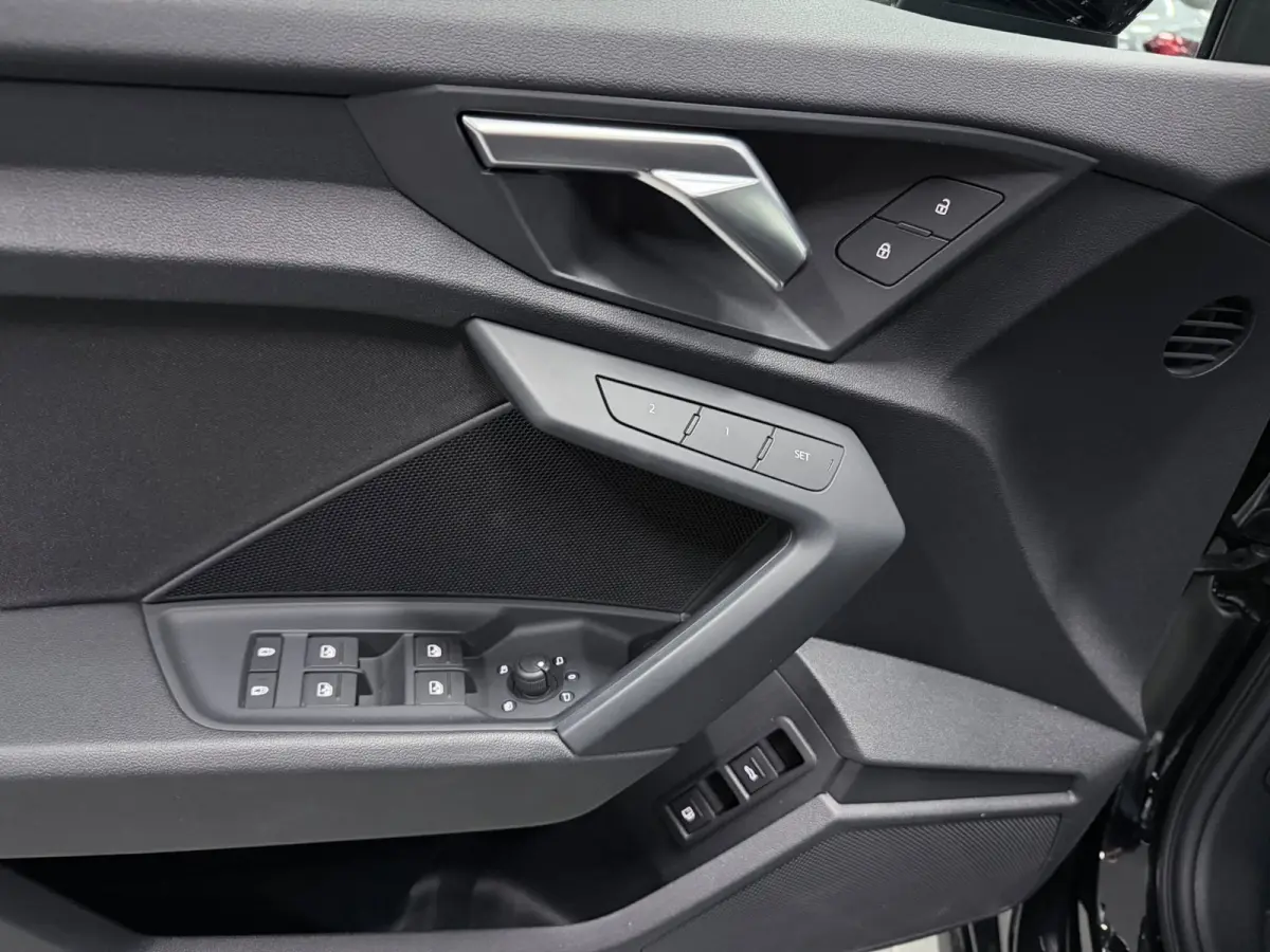45 TFSI e S edition Competition NAVI/STOEL-M/DAB/CARPLAY/ADAPT-CRUISE/V-COCKPIT///