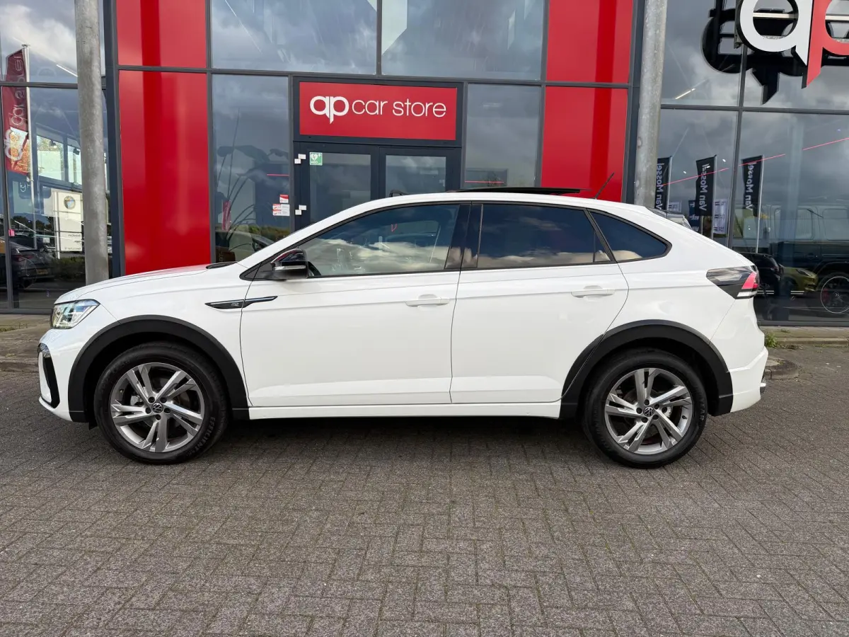 1.0 TSI R-Line DSG-7 | Panorama | Camera | Parksensor | Carplay | Stoelverwarming | IQ-Lights |