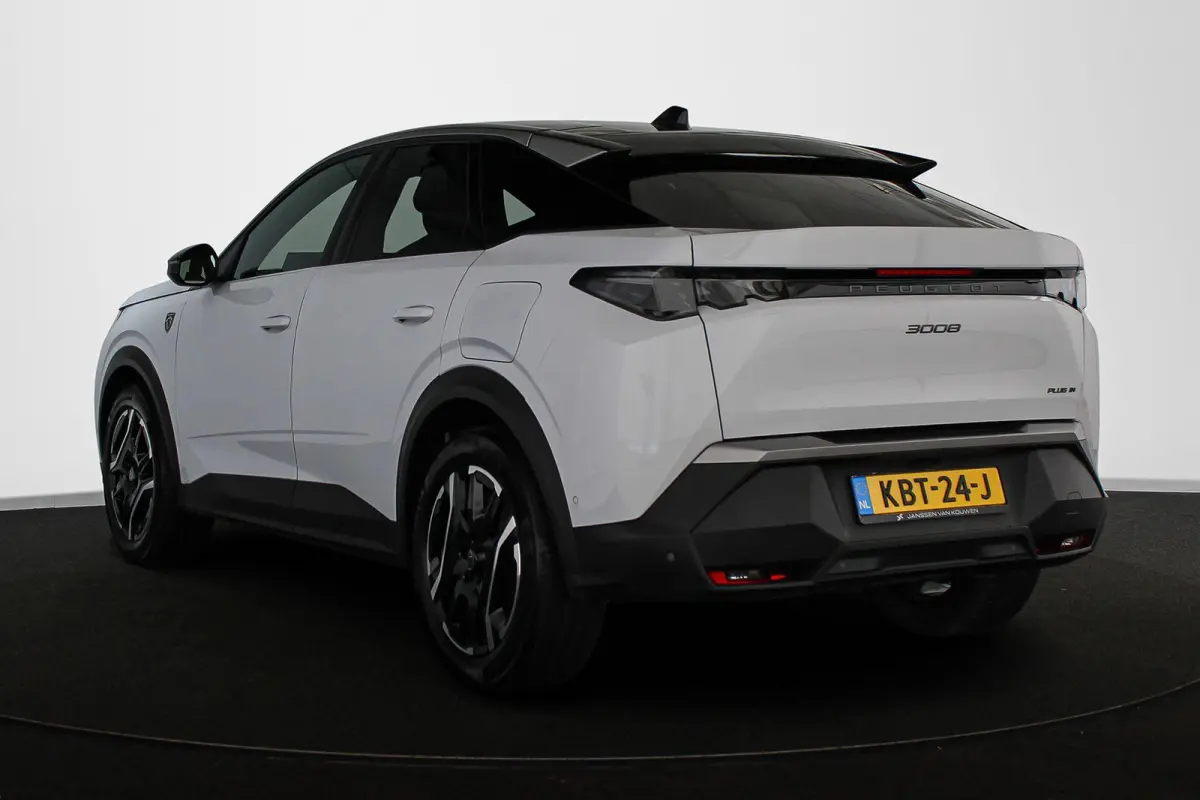 1.6 plug-in Hybrid 225 GT Stuur-Stoelverwarming 360 Camera 19"