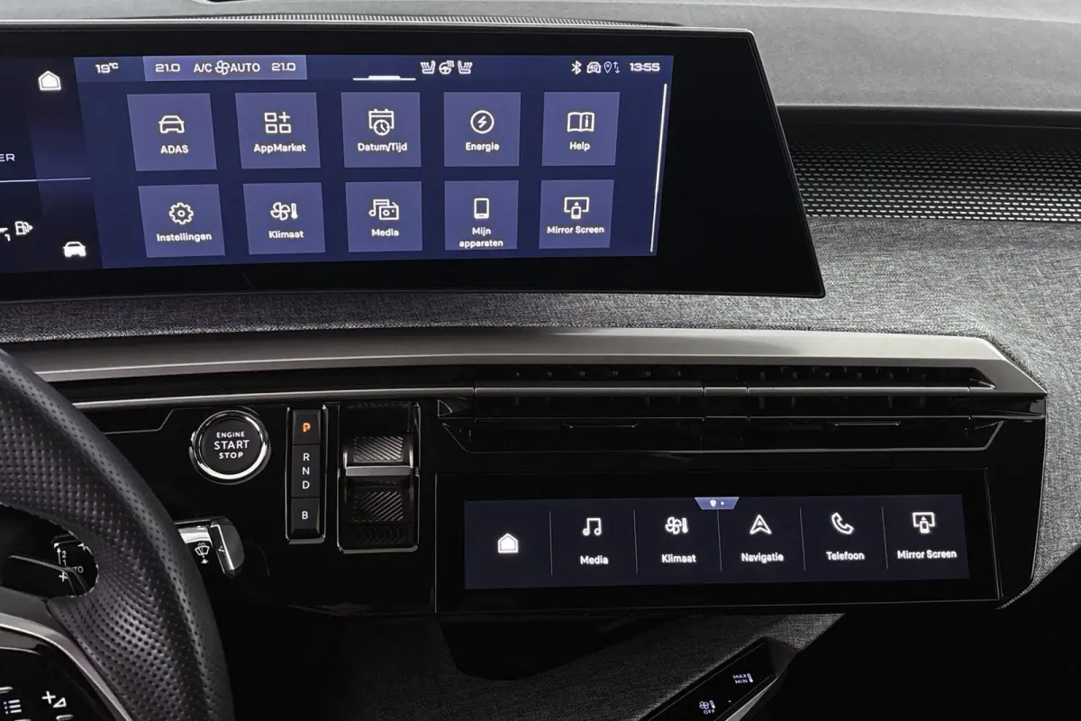 1.6 plug-in Hybrid 225 GT Stuur-Stoelverwarming 360 Camera 19"