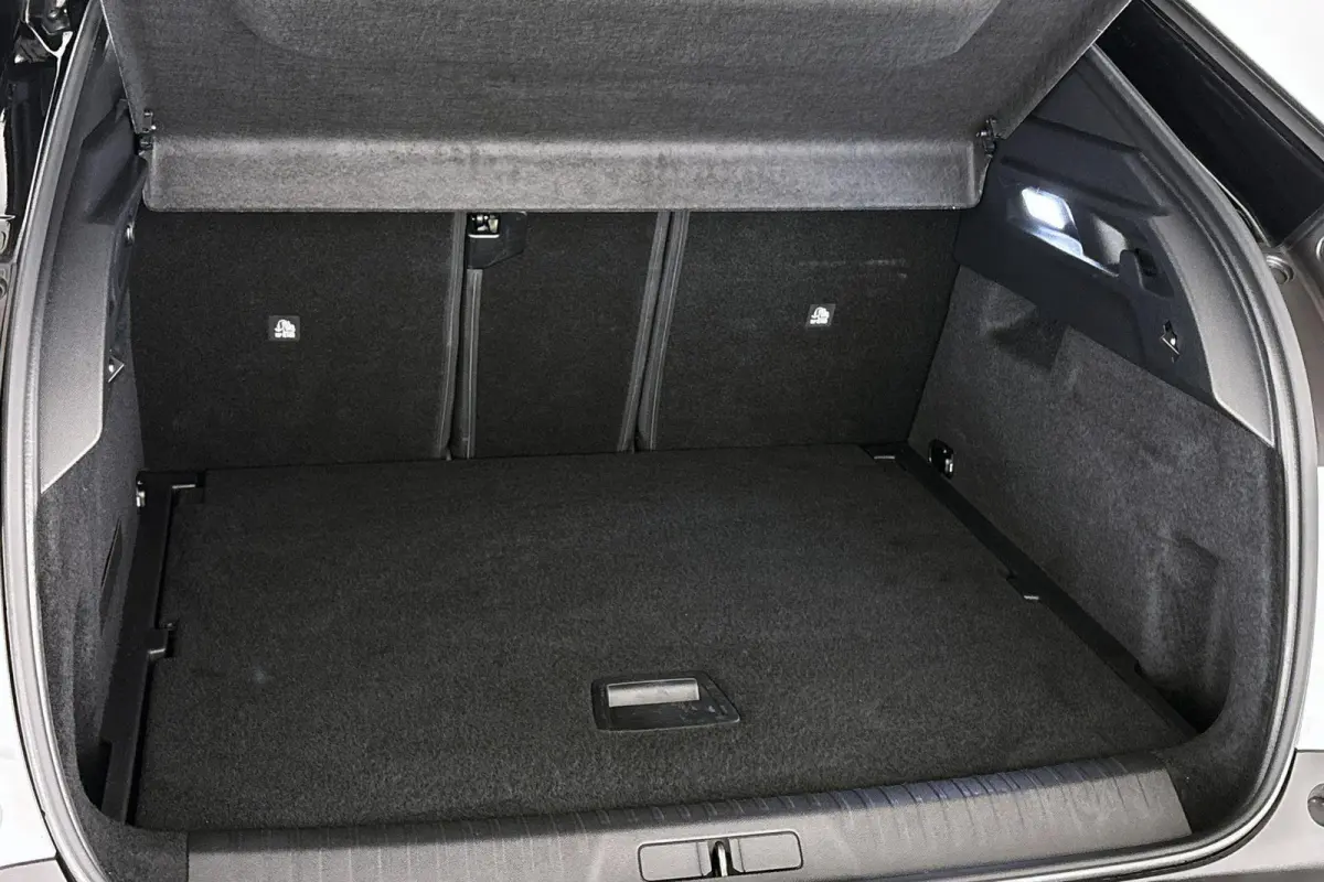 1.6 plug-in Hybrid 225 GT Stuur-Stoelverwarming 360 Camera 19"