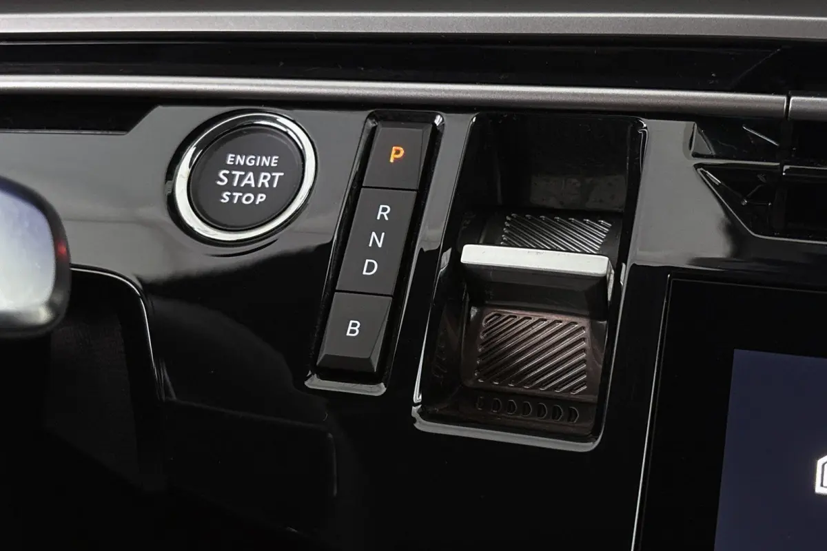 1.6 plug-in Hybrid 225 GT Stuur-Stoelverwarming 360 Camera 19"