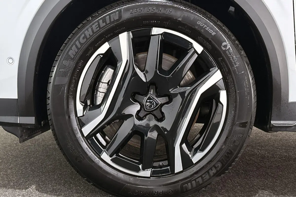 1.6 plug-in Hybrid 225 GT Stuur-Stoelverwarming 360 Camera 19"