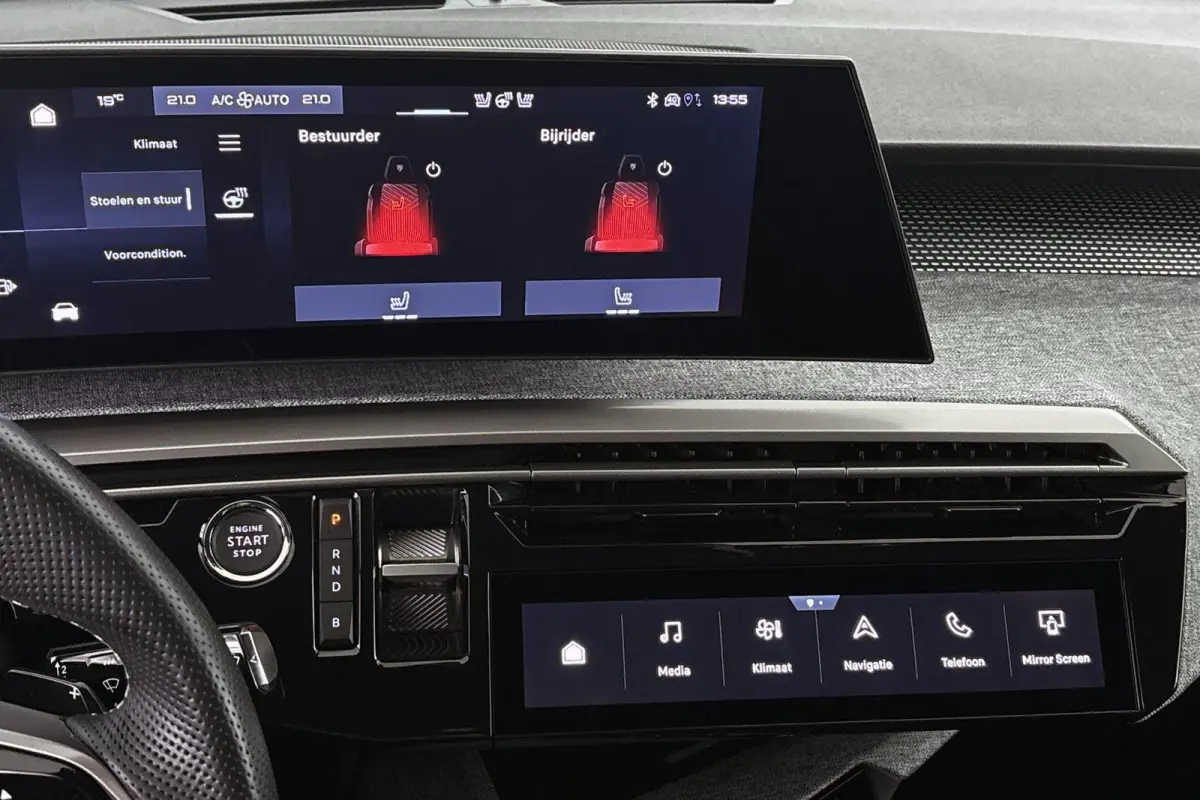 1.6 plug-in Hybrid 225 GT Stuur-Stoelverwarming 360 Camera 19"