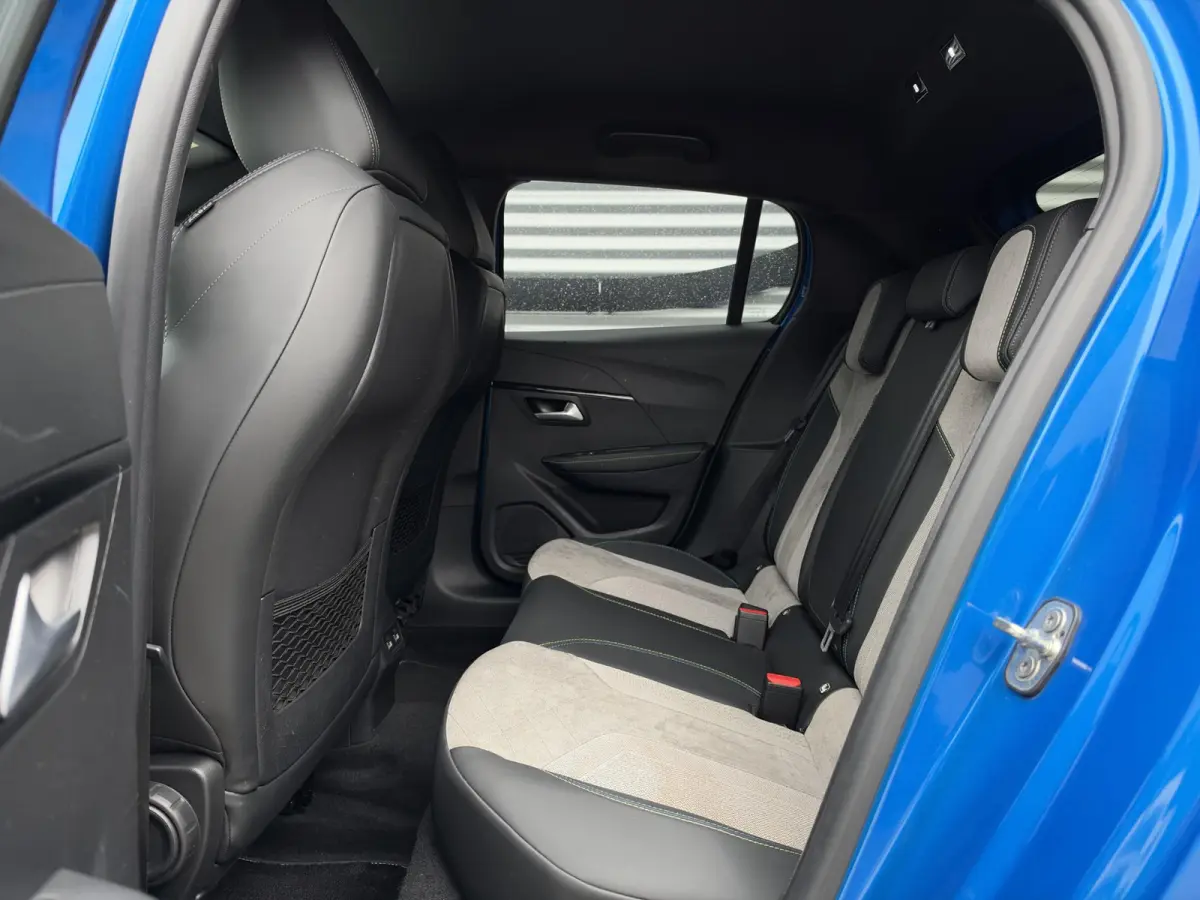 EV GT 350 50 kWh SOH 90,4% 1e Eigenaar|Navi|Camera|Clima|Cruise|Stoelverwarming|GT-Pack|i-Cockpit|N.A.P|APK tot 11-2028