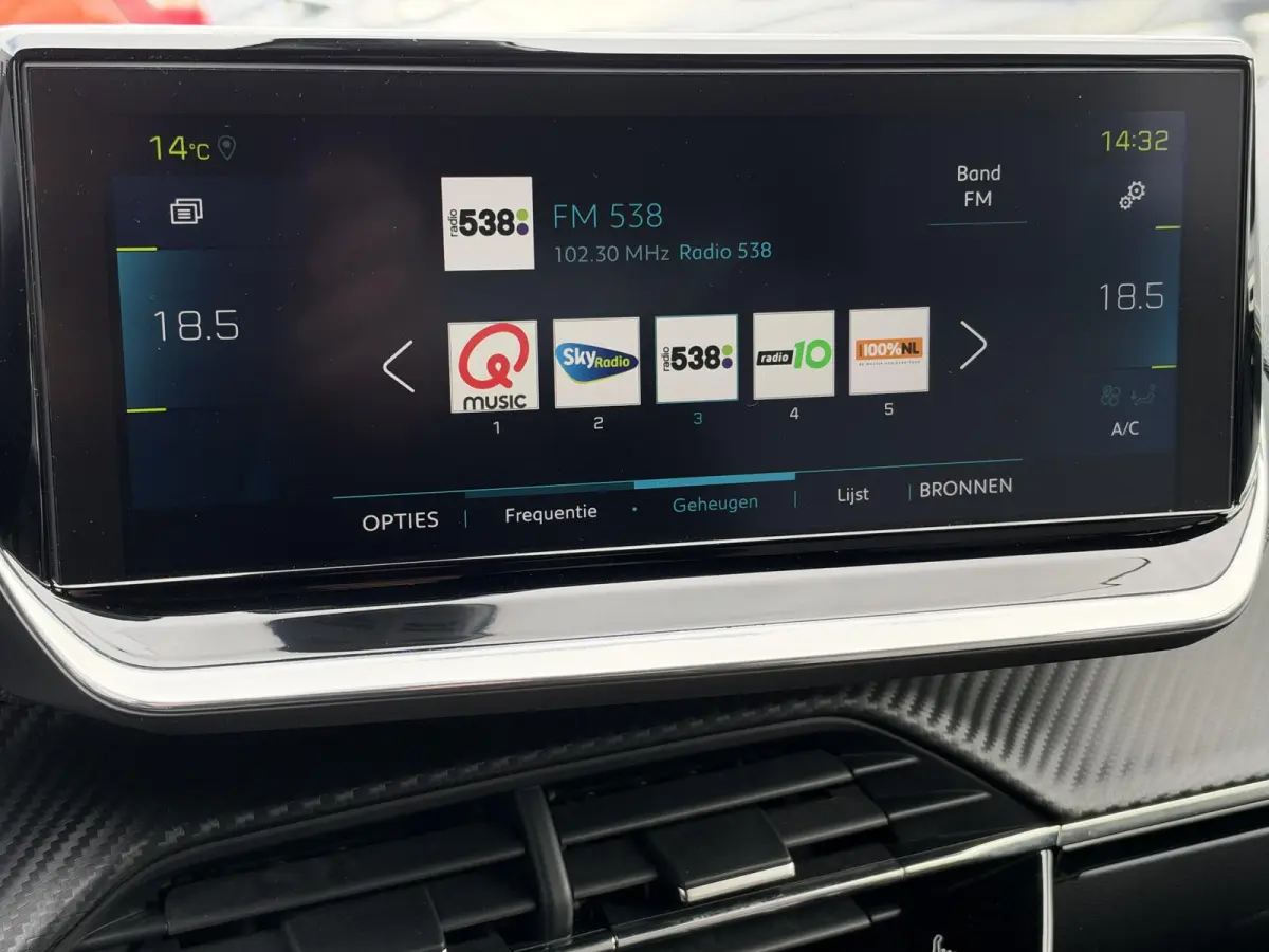 EV GT 350 50 kWh SOH 90,4% 1e Eigenaar|Navi|Camera|Clima|Cruise|Stoelverwarming|GT-Pack|i-Cockpit|N.A.P|APK tot 11-2028