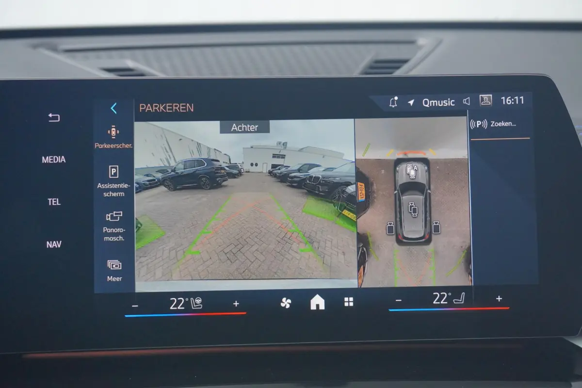 xDrive25e M Sport Pro | Trekhaak | Schuif-kanteldak | Head-up | Harman Kardon | Rondomzicht camera | Elektrische stoelen + Massagefunctie | Dodehoek detectie | Cruise control adaptief met St