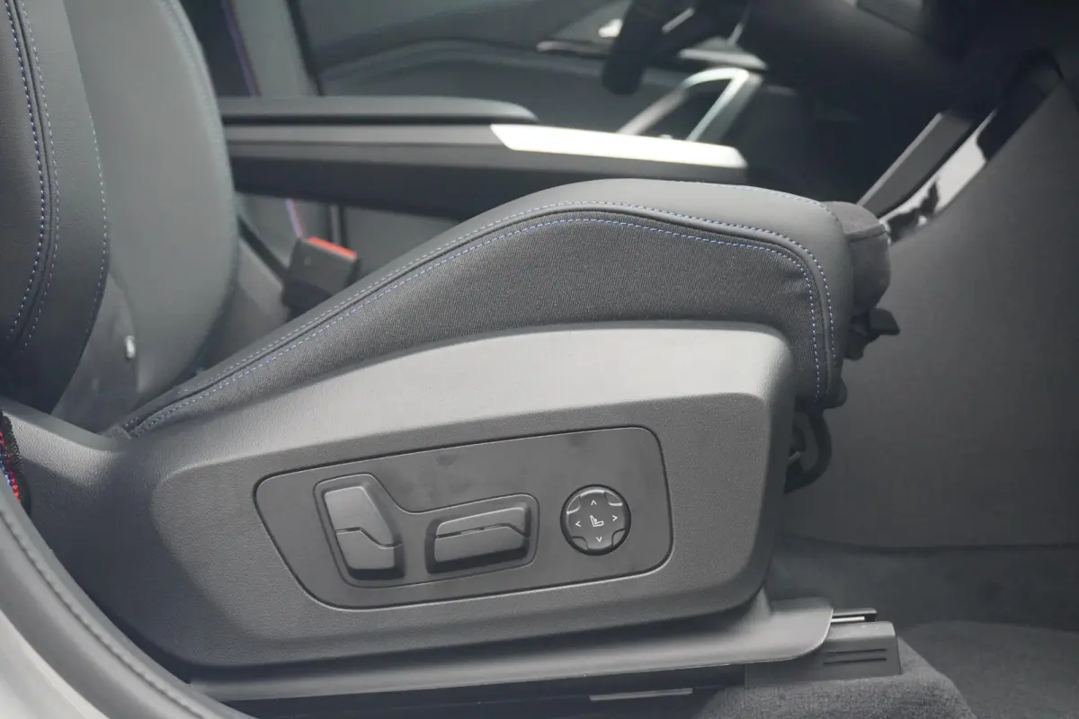 xDrive25e M Sport Pro | Trekhaak | Schuif-kanteldak | Head-up | Harman Kardon | Rondomzicht camera | Elektrische stoelen + Massagefunctie | Dodehoek detectie | Cruise control adaptief met St