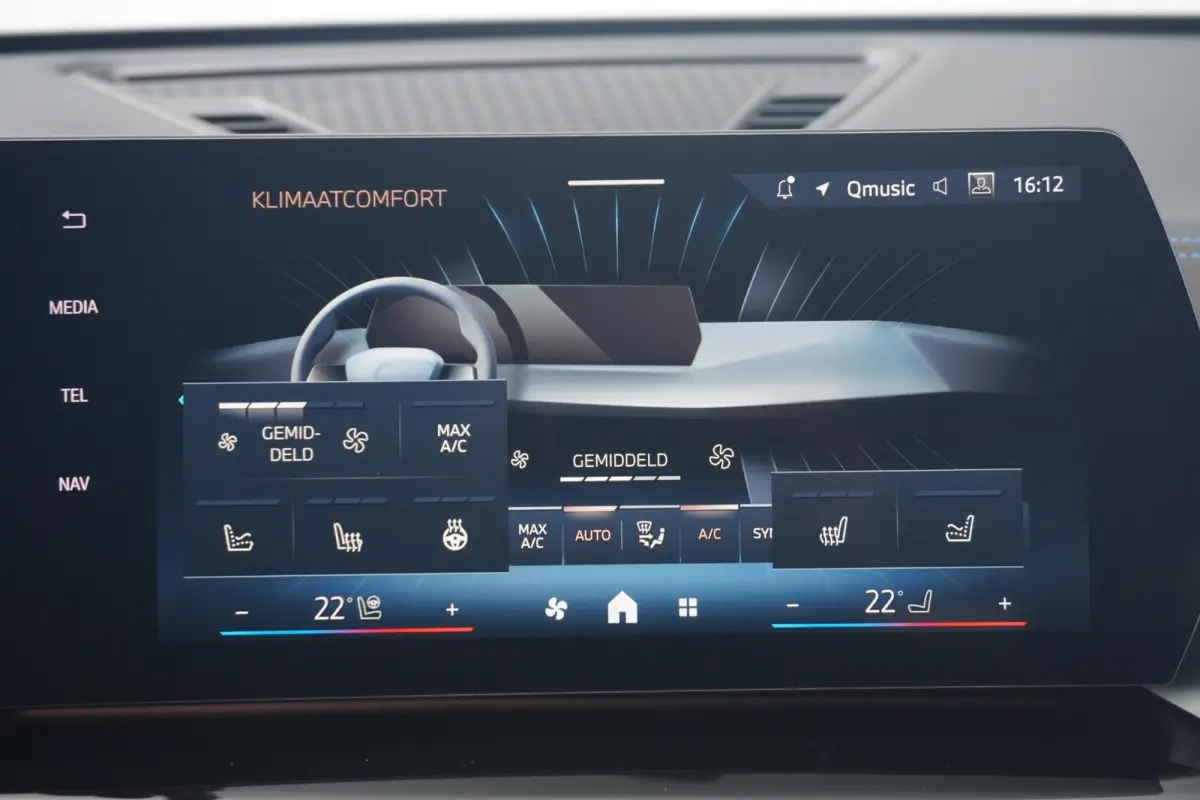 xDrive25e M Sport Pro | Trekhaak | Schuif-kanteldak | Head-up | Harman Kardon | Rondomzicht camera | Elektrische stoelen + Massagefunctie | Dodehoek detectie | Cruise control adaptief met St