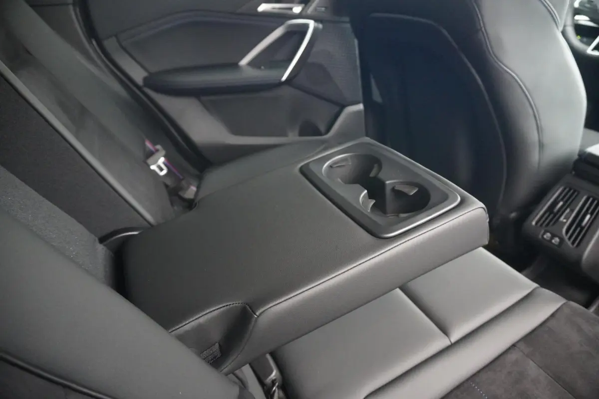 xDrive25e M Sport Pro | Trekhaak | Schuif-kanteldak | Head-up | Harman Kardon | Rondomzicht camera | Elektrische stoelen + Massagefunctie | Dodehoek detectie | Cruise control adaptief met St
