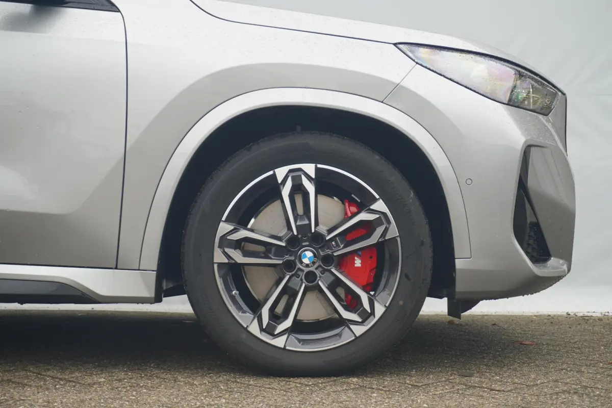 xDrive25e M Sport Pro | Trekhaak | Schuif-kanteldak | Head-up | Harman Kardon | Rondomzicht camera | Elektrische stoelen + Massagefunctie | Dodehoek detectie | Cruise control adaptief met St