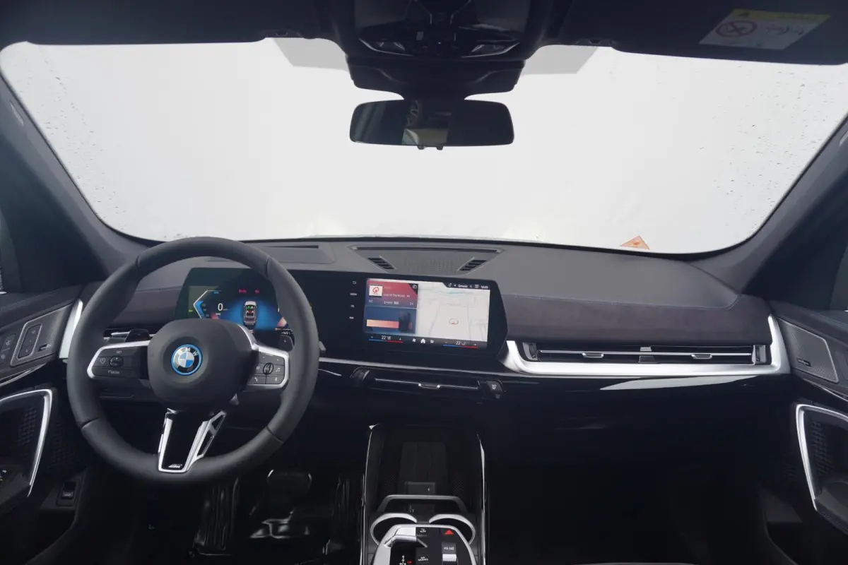xDrive25e M Sport Pro | Trekhaak | Schuif-kanteldak | Head-up | Harman Kardon | Rondomzicht camera | Elektrische stoelen + Massagefunctie | Dodehoek detectie | Cruise control adaptief met St