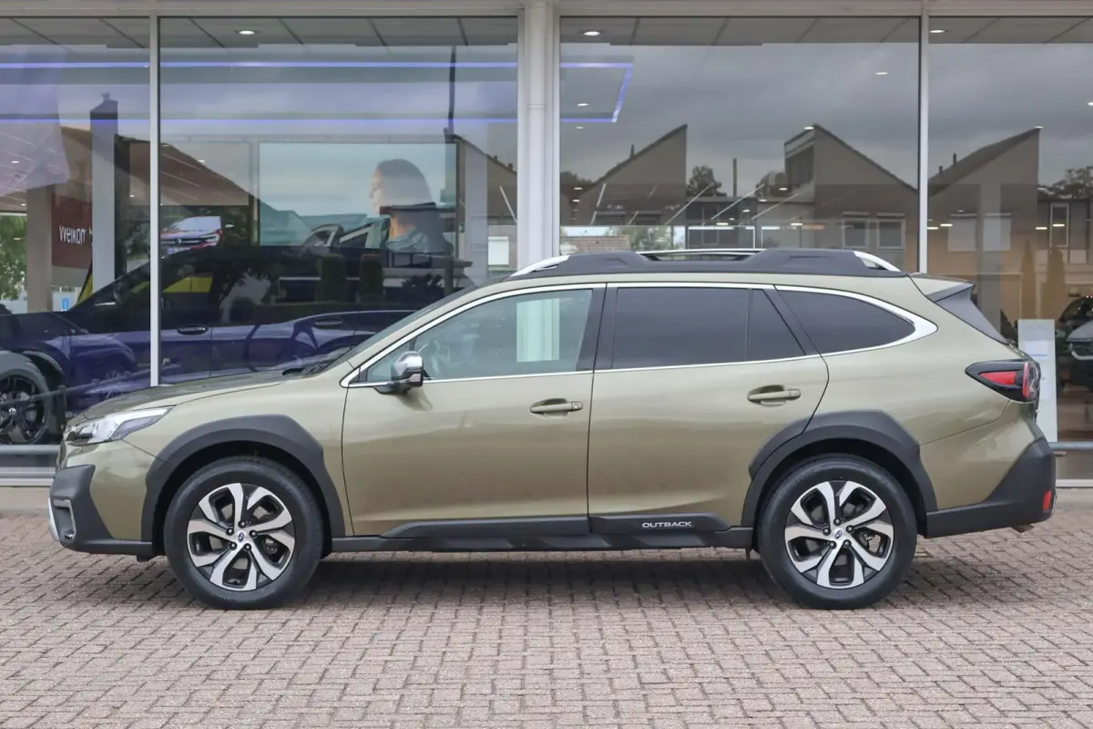 2.5i 169pk AUT Premium | Trekhaak | Leder | 360 Camera | Navigatie | Harman Kardon