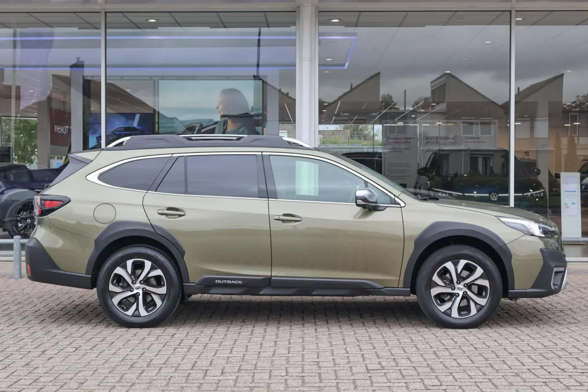 2.5i 169pk AUT Premium | Trekhaak | Leder | 360 Camera | Navigatie | Harman Kardon