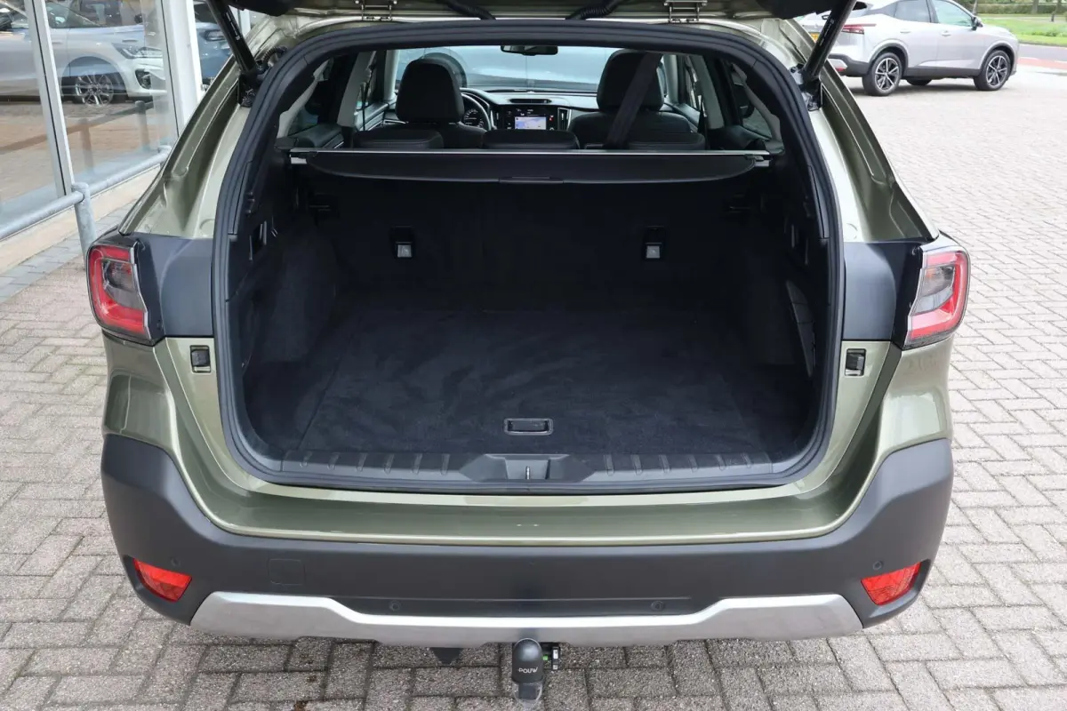 2.5i 169pk AUT Premium | Trekhaak | Leder | 360 Camera | Navigatie | Harman Kardon