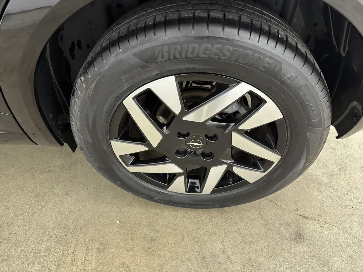 1.2 Turbo Hybrid GS Camera| Stoel stuurverwariming| LM Velgen
