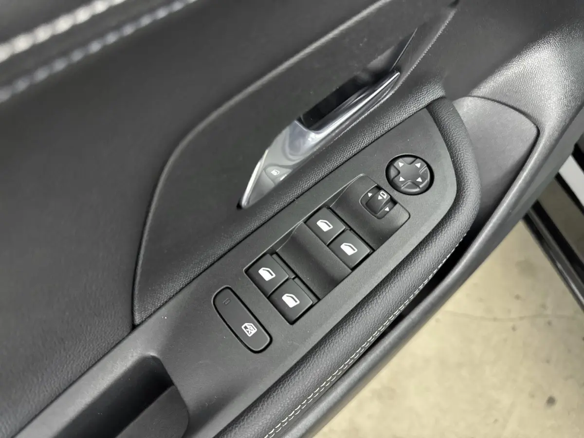 1.2 Turbo Hybrid GS Camera| Stoel stuurverwariming| LM Velgen