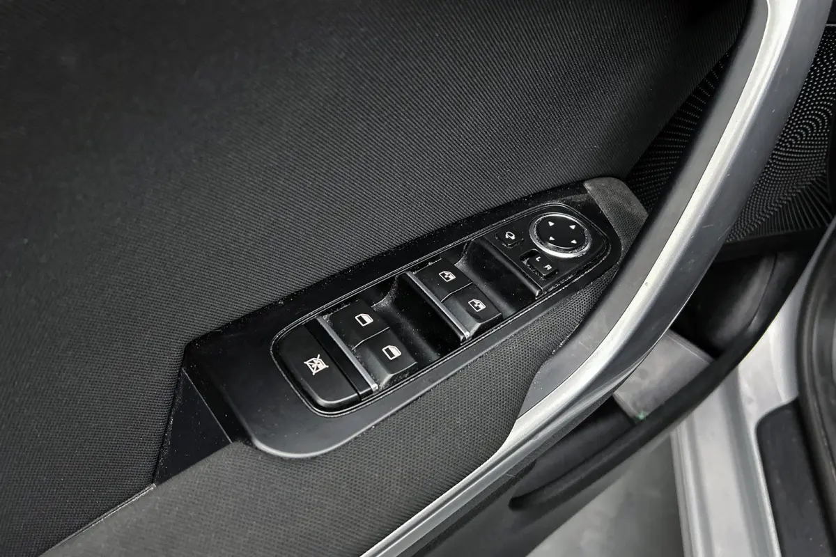 1.0 T-GDi DynamicLine | Camera | LED koplampen | Apple Carplay