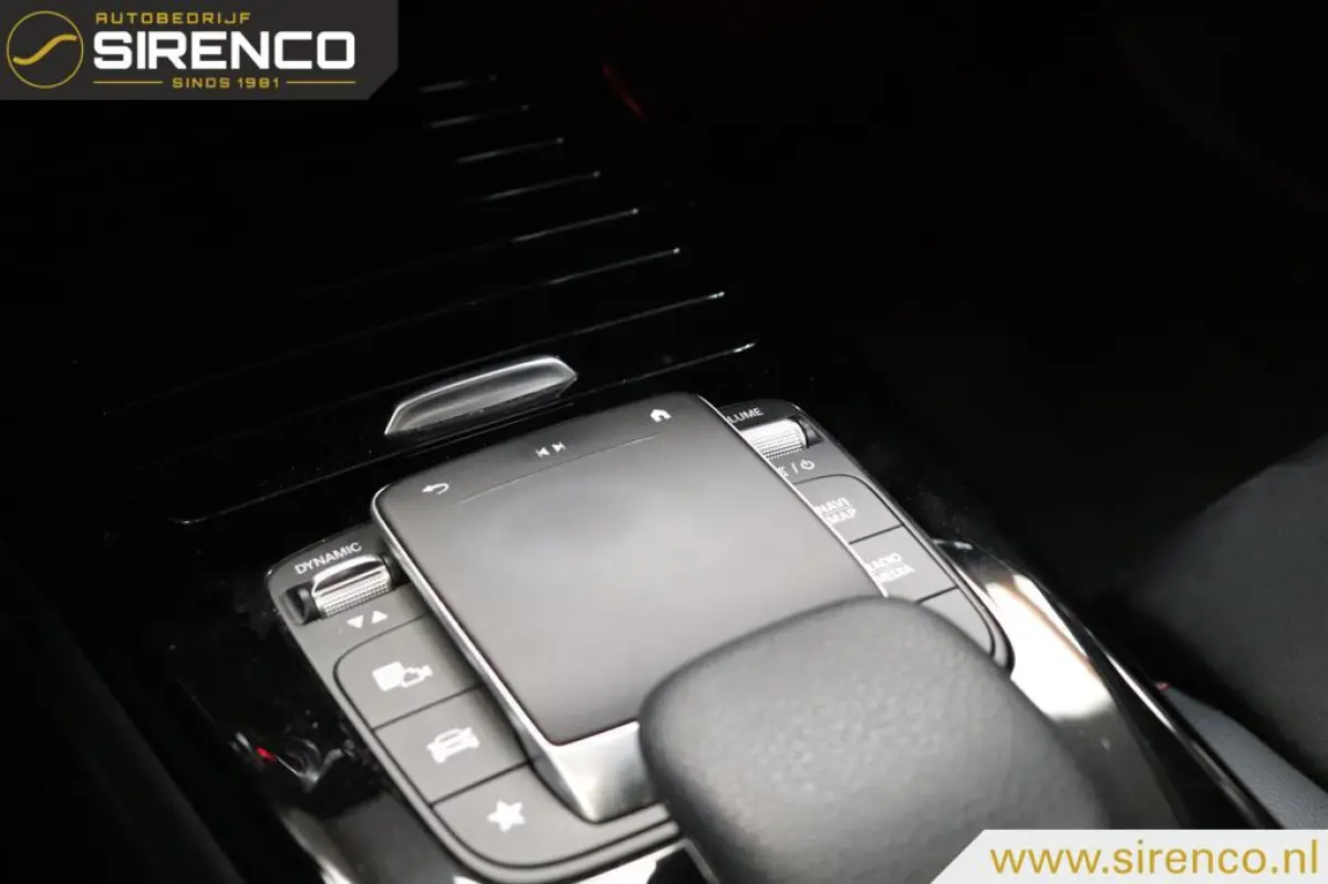 200 AMG pack|sfeerverlichting | panoramadak | memory seats | dab, Android auto & Apple carplay | keyless |