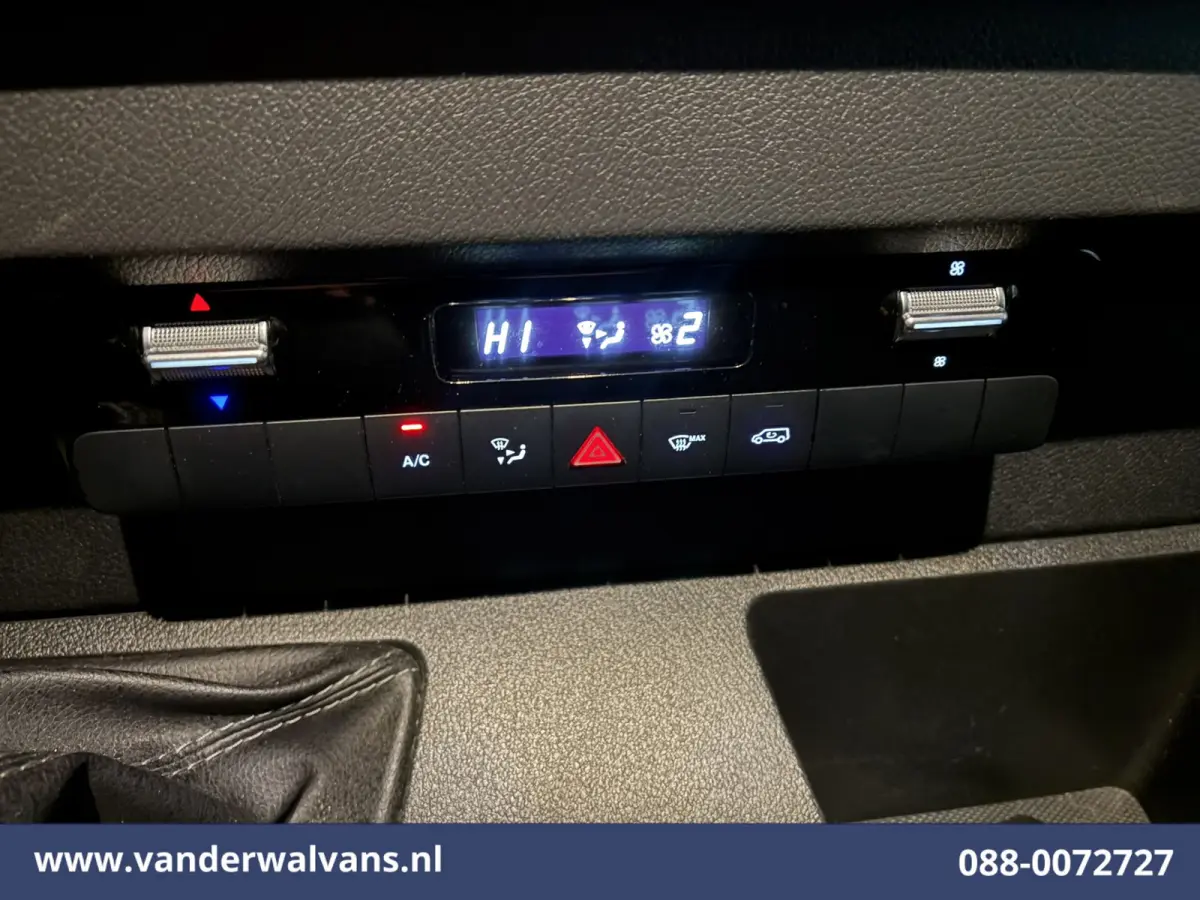 315CDI 150pk L3H2 Euro6 Airco | 360 graden Camera | Navigatie | Cruisecontrol | Chauffeursstoel | Apple Carplay Android Auto, Stoelverwarming, Parkeersensoren, Bijrijdersbank