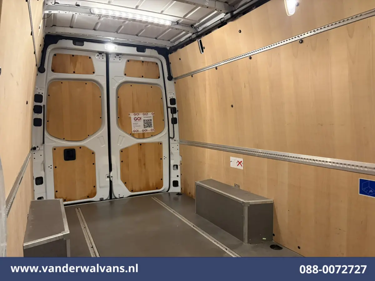 315CDI 150pk L3H2 Euro6 Airco | 360 graden Camera | Navigatie | Cruisecontrol | Chauffeursstoel | Apple Carplay Android Auto, Stoelverwarming, Parkeersensoren, Bijrijdersbank