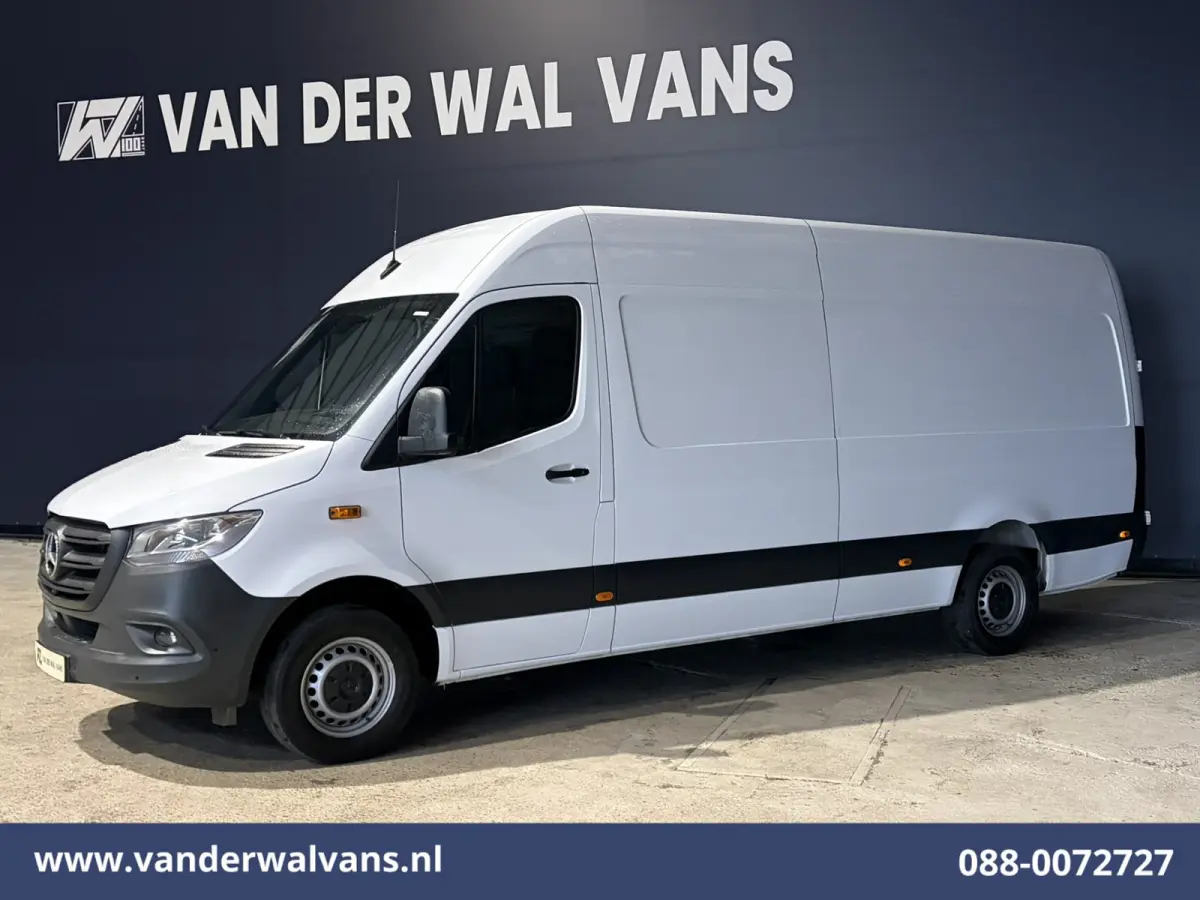 315CDI 150pk L3H2 Euro6 Airco | 360 graden Camera | Navigatie | Cruisecontrol | Chauffeursstoel | Apple Carplay Android Auto, Stoelverwarming, Parkeersensoren, Bijrijdersbank