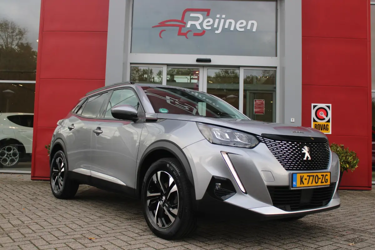 1.2 130PK AUTOMAAT ALLURE PACK | TREKHAAK | ADAPTIVE CRUISE CONTROL | 3-D INSTRUMENTENPANEEL | NAVIGATIE | APPLE CARPLAY/ANDROID AUTO | LED KOPLAMPEN | CLIMATE CONTROL | 17" LICHTMETALEN VEL