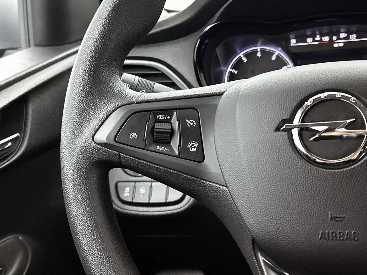 1.0 Online Edition | Apple Carplay/Android Auto | Airco