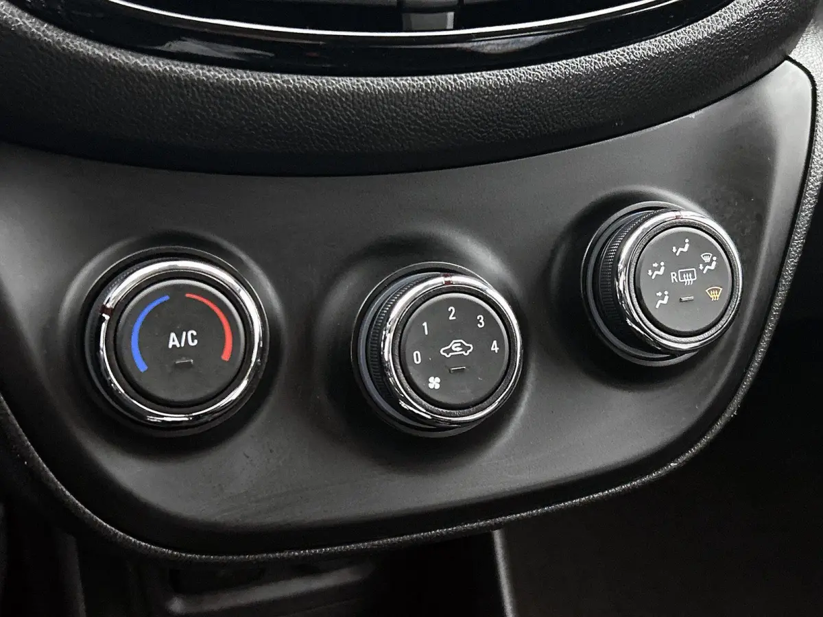1.0 Online Edition | Apple Carplay/Android Auto | Airco