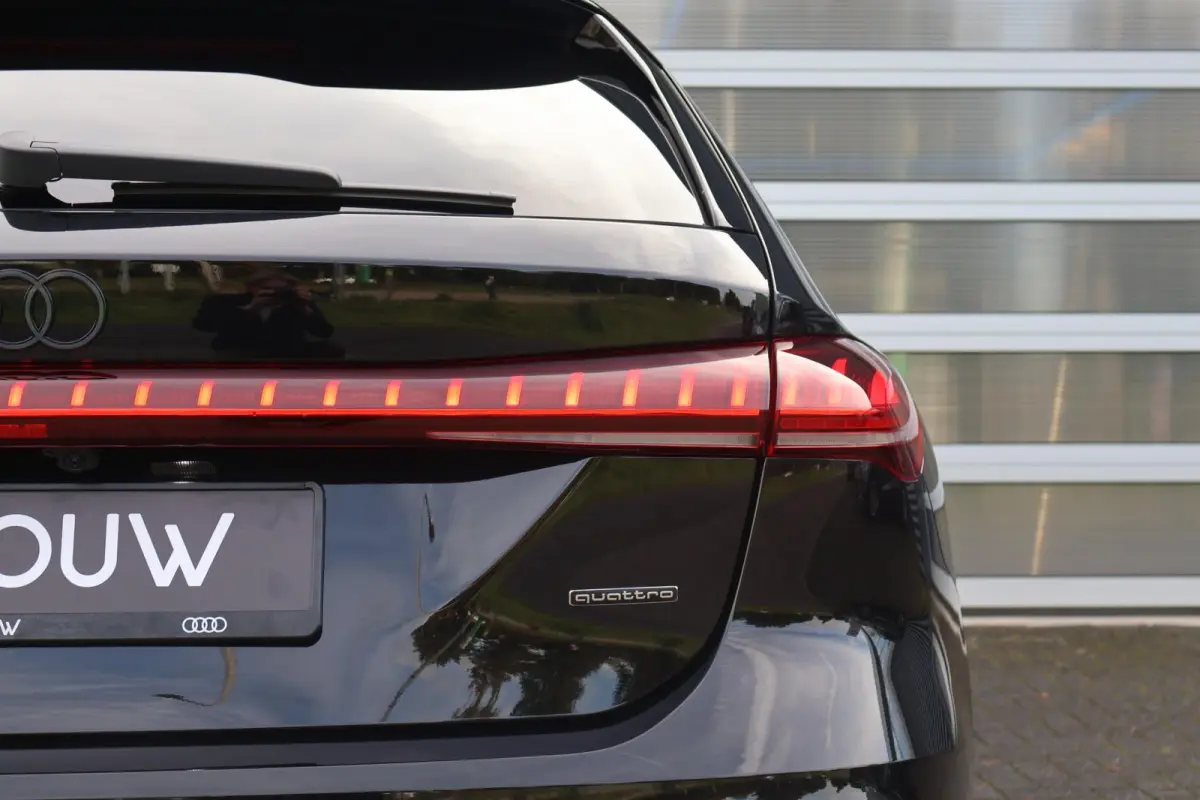 Avant 2.0 299pk quattro S edition | Trekhaak | Matrix LED Koplampen | Geheugen Pakket