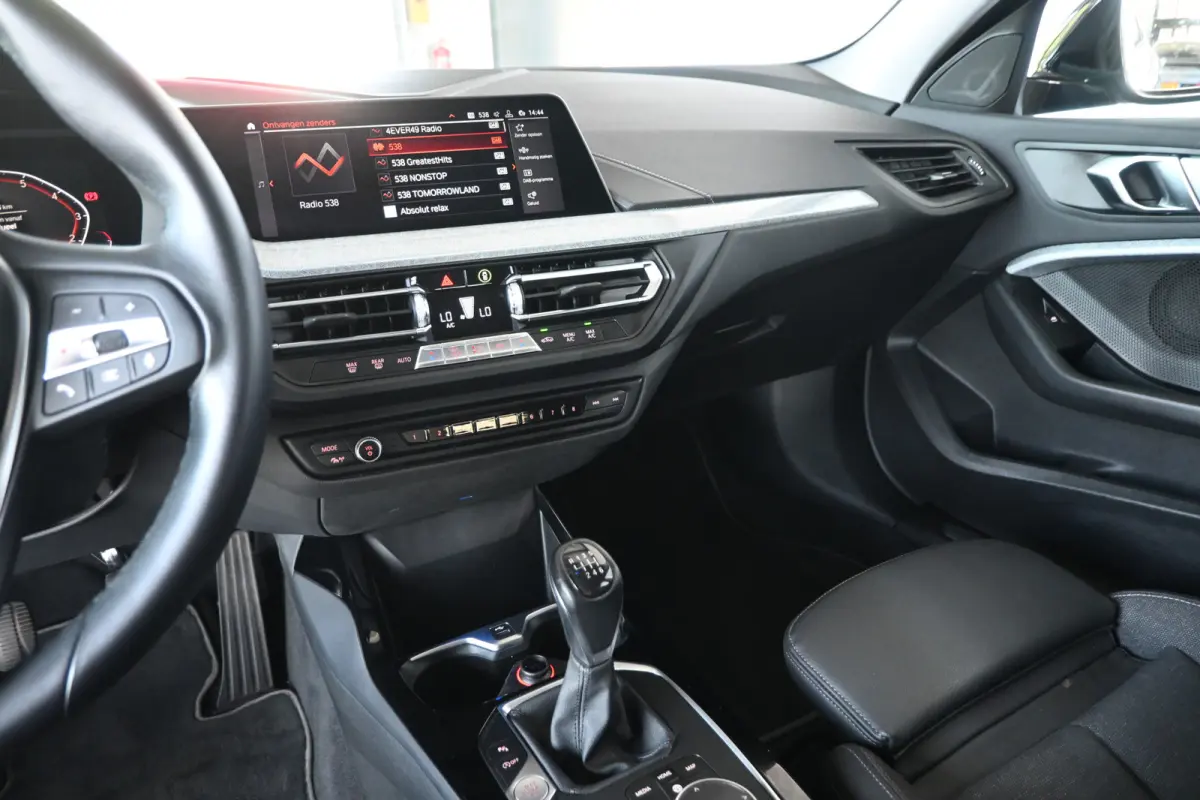 118i Executive Clima Cruise Led Navigatie Camera 100% Onderhouden! Inruil Mogelijk!