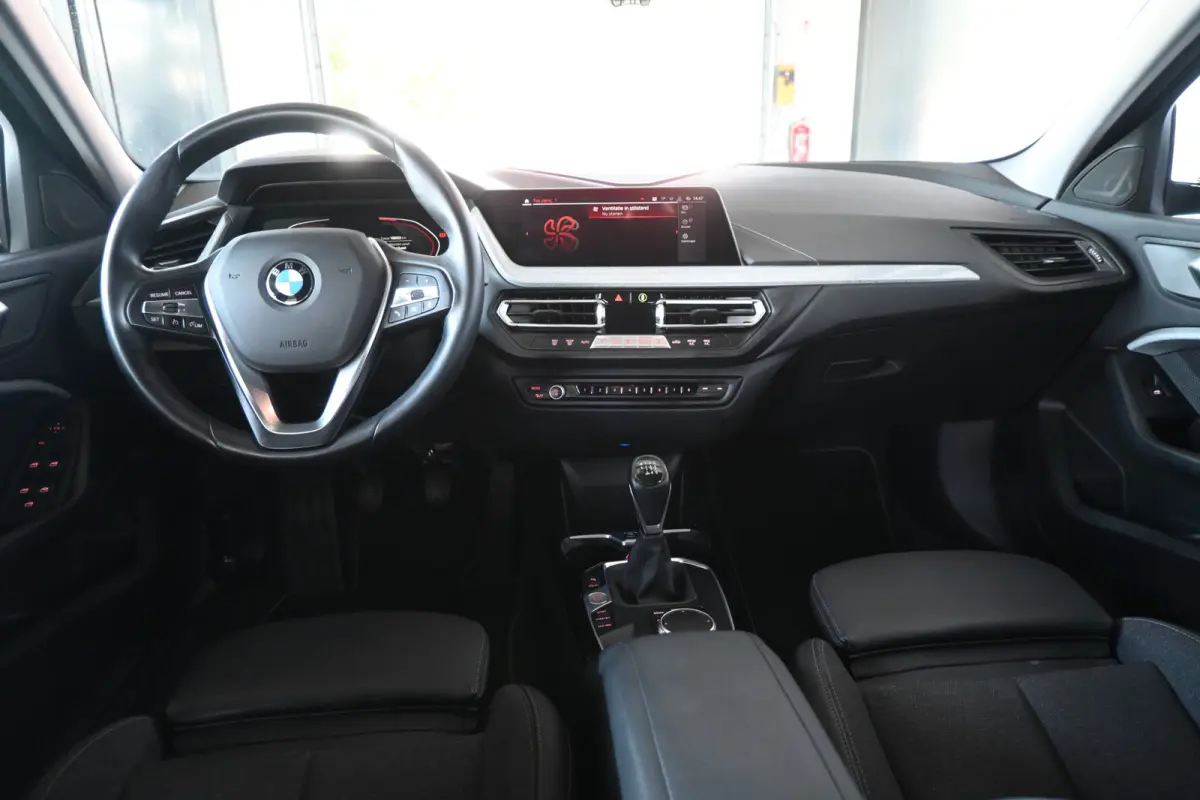 118i Executive Clima Cruise Led Navigatie Camera 100% Onderhouden! Inruil Mogelijk!
