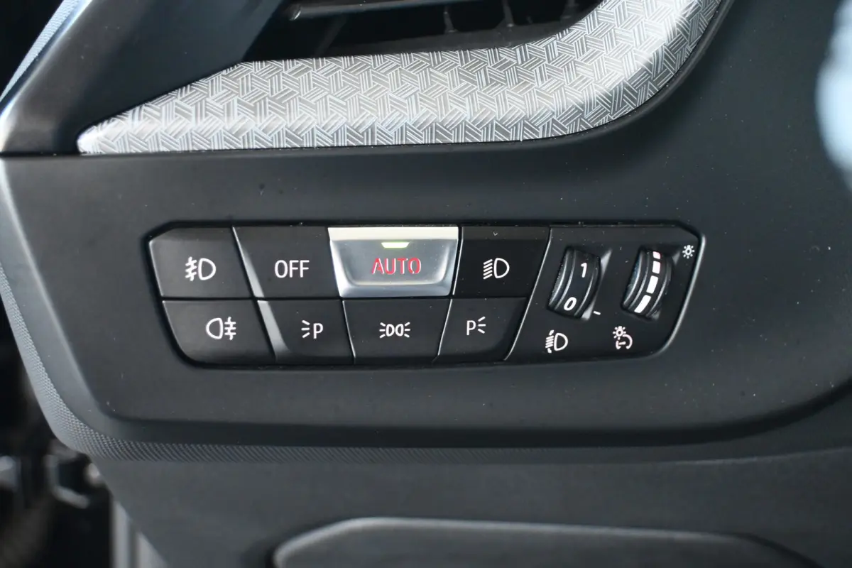 118i Executive Clima Cruise Led Navigatie Camera 100% Onderhouden! Inruil Mogelijk!